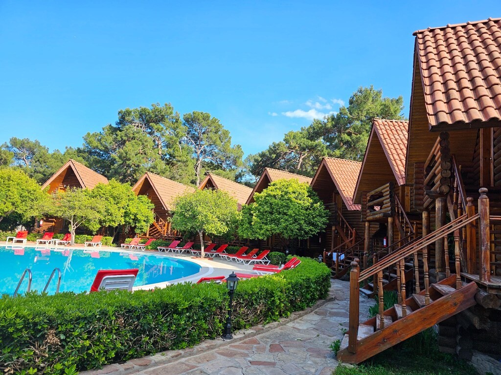 Woodline Hotel